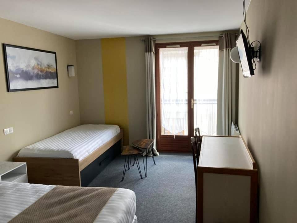 Logis Hotel Restaurant Des Voyageurs Le Malzieu-Ville エクステリア 写真
